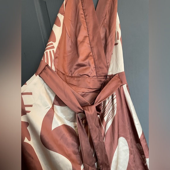 Fashion Nova Pink and White Backless Dress - Picture 6 of 6